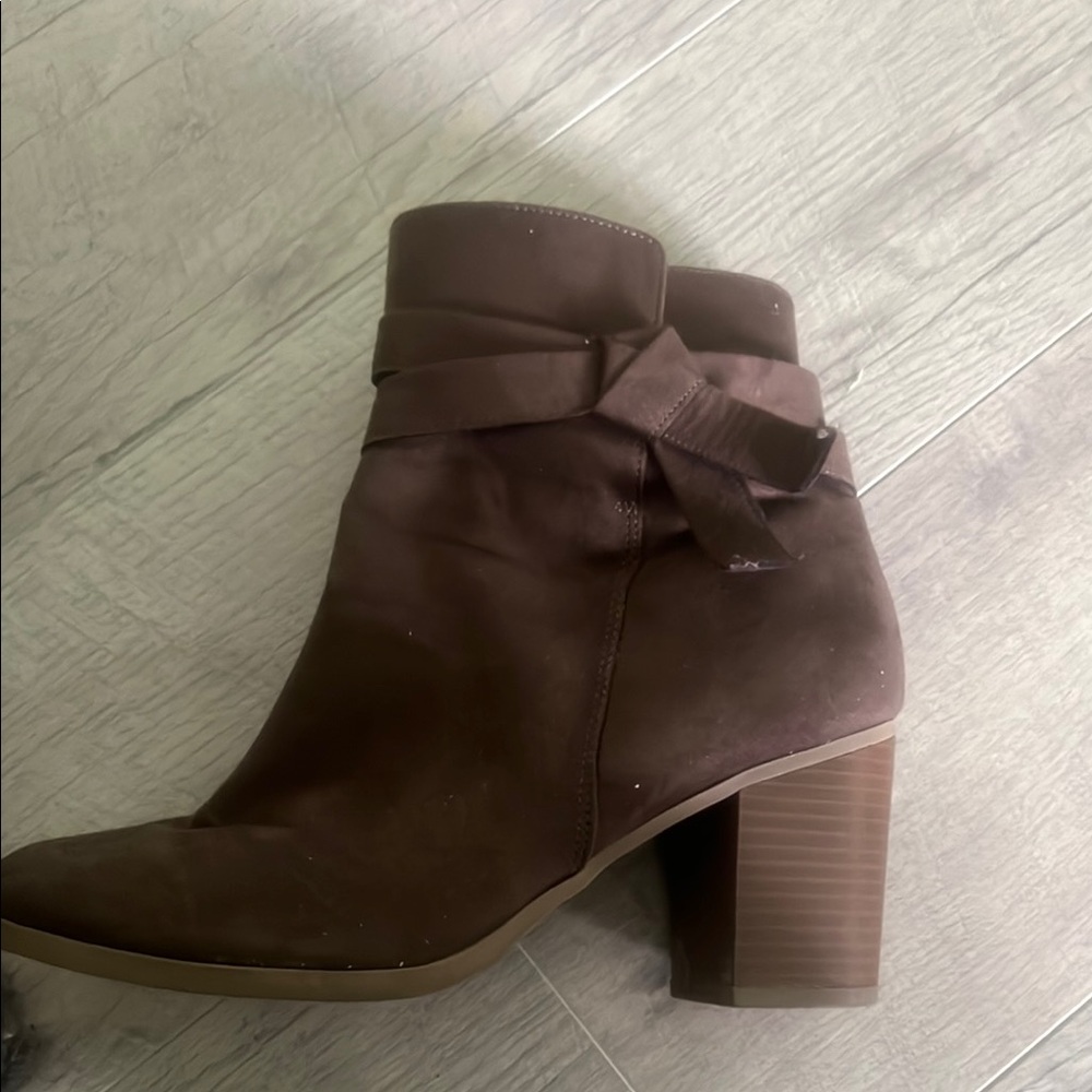 American Eagle Outfitters Brown Ankle Booties